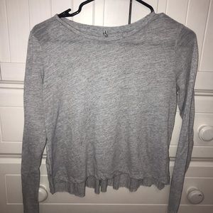 ruffle back grey shirt